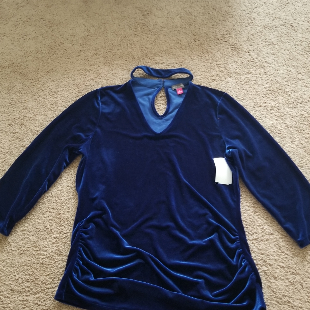 VINCE CAMUTO women's top